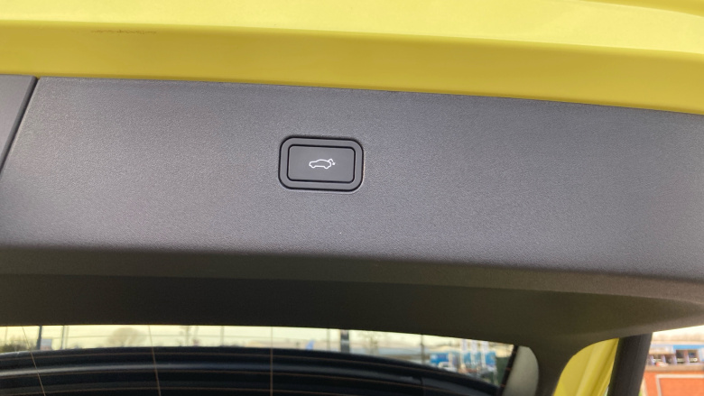 Volvo EX30 200kW SM Extended Range Ultra 69kWh 5dr Auto Electric Estate